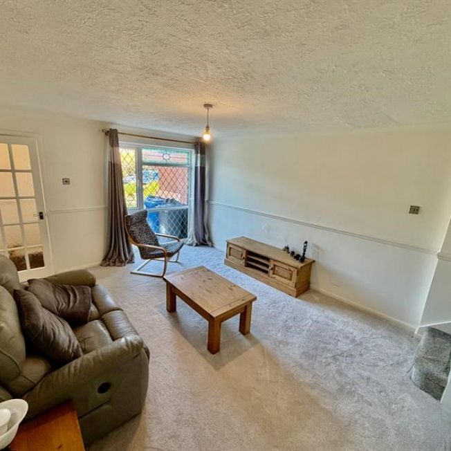 2 Bedroom Terraced To Let - Photo 1