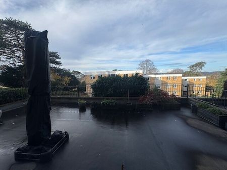 Hazelwood Road, Bristol - Photo 3