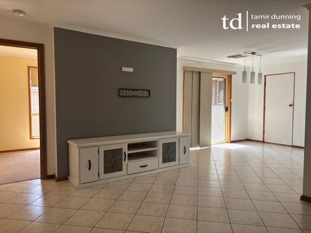 9 Wilsen Terrace, Pooraka SA 5095 - House For Rent - $615 | Domain - Photo 5