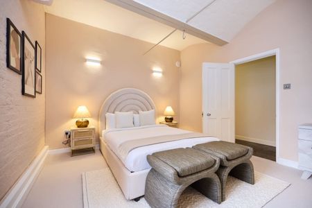 4 bedroom apartment to rent - Photo 2