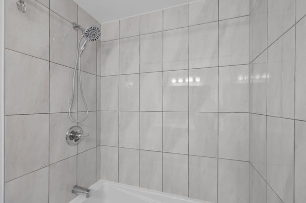 For Lease - 931 Creekway Private, Kanata, Ontario - Photo 1