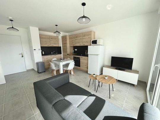 Location Appartement 2 pièces Meublé 37m² CAEN 14000 - Photo 1