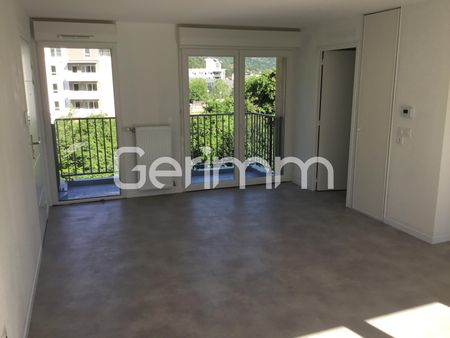 Location Appartement 3 pièces 56 m² - Photo 2