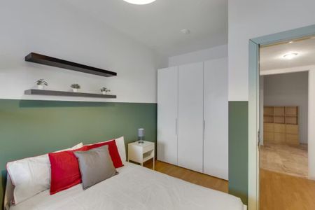 Via Egadi, Milan, Lombardy 20144 - Photo 5