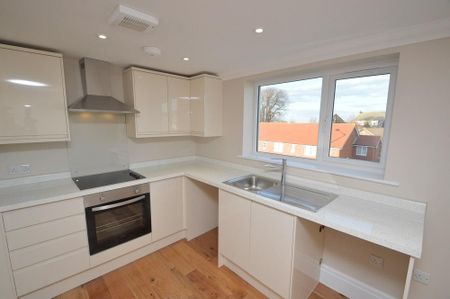 3 Bedroom Flat To Rent - Photo 3