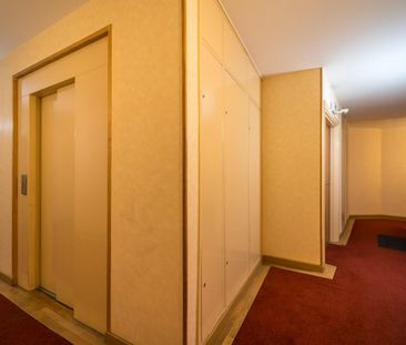 location Appartement T4 DE 88.89m² À VERSAILLES - Photo 3