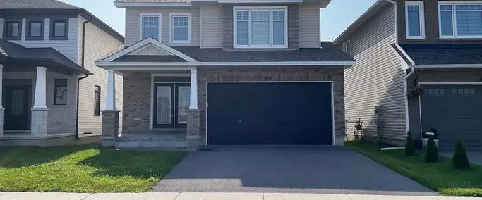 Large Room in House - Shared Kitchen | 648 Halloway Drive, Kingston - Photo 1