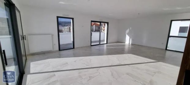 Appartement à louer 4 pièces 147.7m² - Photo 1