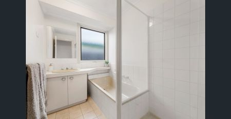 **REGISTER TO INSPECT VIA REALESTATE.COM.AU LINK & PHOTO ID MUST BE PROVIDED AT ENTRY, WHEN VIEWING ALL RENTAL PROPERTIES WITH BARRY PLANT FRANKSTON - Photo 2