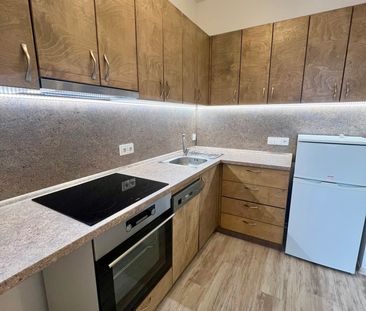 Pronájem bytu 1+kk a garsoniéry 36 m², Kostelní, Jindřichův Hradec - Photo 4