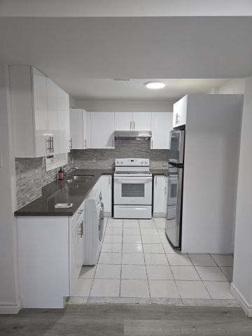 For Lease - 47 Eddington Place, Vaughan, Ontario - Photo 2