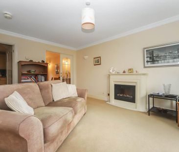 2 bedroom cottage to rent - Photo 2