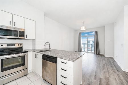 For Lease - 11611 Yonge Street Unit# 728, Richmond Hill, Ontario - Photo 3