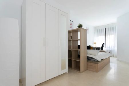 Calle de Raimundo Fernández Villaverde, Madrid, Community of Madrid 28003 - Photo 5