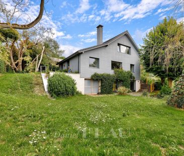 Rueil-Malmaison - Maison familiale avec jardin, beaux volumes. - Photo 3