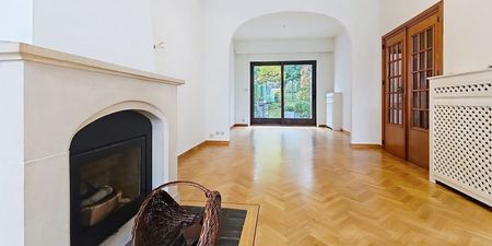 Woning te huur in Ukkel voor € 2.500 met 5 slaapkamers - Photo 3