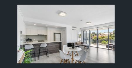 Modern Living in a Secure Varsity Lakes Community - Photo 5