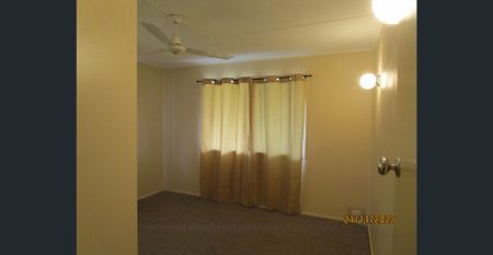 HIGH SET FAMILY HOME IN KALLANGUR - Photo 3