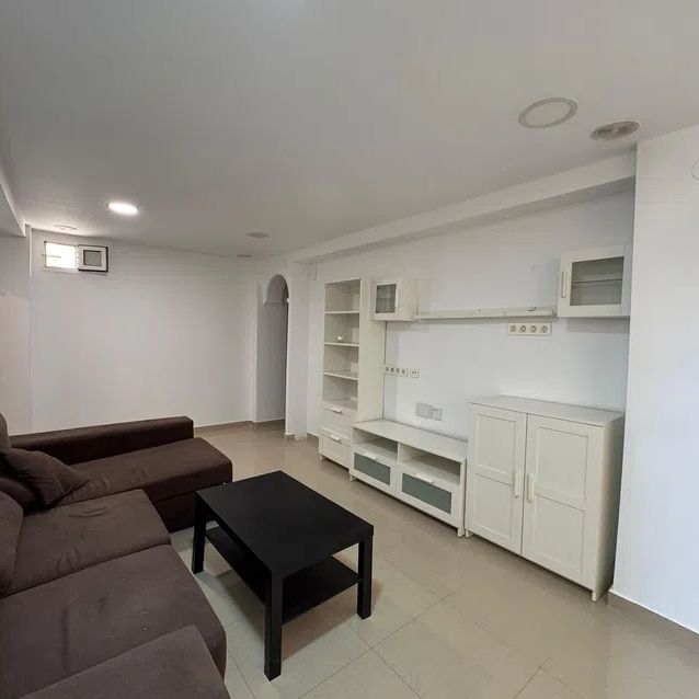 Alquiler de piso en Los Castillejos - La Trinidad - Photo 1