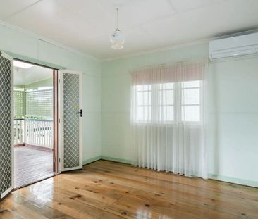 17 Kivas Street, Tarragindi QLD 4121 - House For Rent | Domain - Photo 2