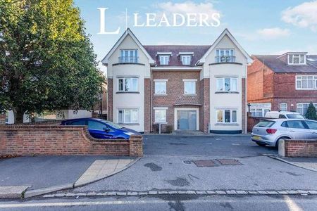 Ladbroke Road, Redhill, RH1 - Photo 3