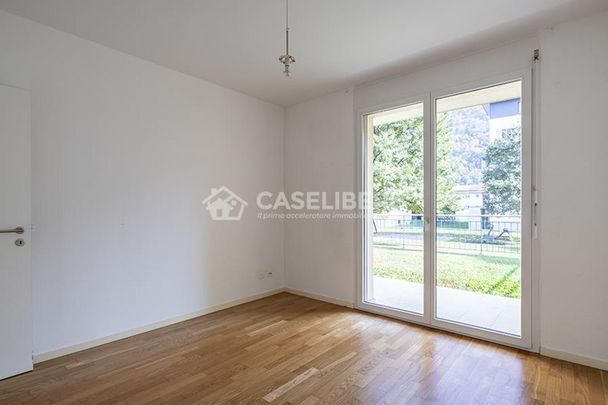 ELEGANT 3.5-ROOM APARTMENT IN BELLINZONA WITH GARDEN - Photo 1