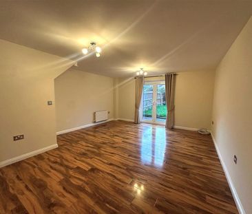 3 bedroom terraced house to rent - Photo 3