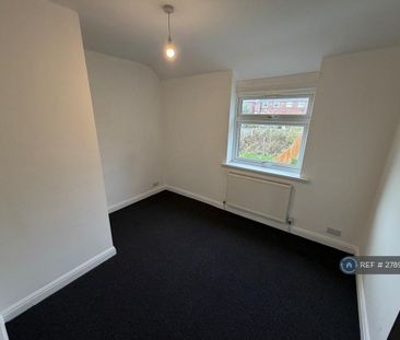 3 bedroom terraced house to rent - Photo 6
