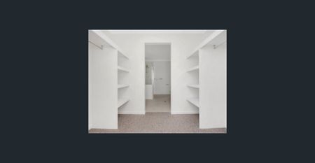 Beautiful Townhouse - Walking Distance to the Beach - Photo 2