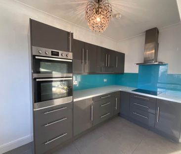 Price £895 pcm - Available Now - Unfurnished - Photo 3