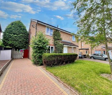 3 bedroom semi-detached house to rent - Photo 3