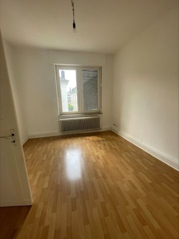 Großzügige und zentrale 3,0-Zimmer-Wohnung in der Innenstadt von Menden! 2 Kaltmieten frei !!! - Foto 2