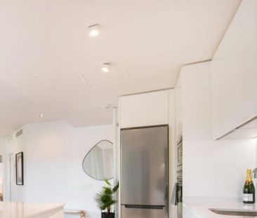 Luxury Flat for rent in Nueva Andalucia, Spain - Photo 3