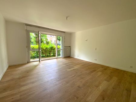 APPARTEMENT T1 DE 38M² AVEC JARDINET, DANS RÉSIDENCE SENIOR - Photo 4