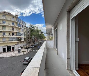 Apartment T2 in Penha de França, Lisboa - Photo 2