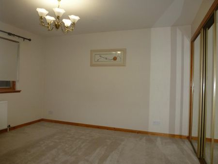 3 bedroom bungalow to rent - Photo 3