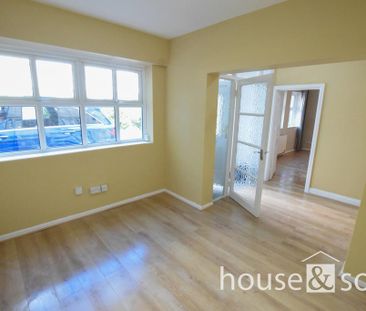 3 bedroom detached house to rent - Photo 2
