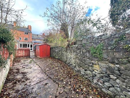 3 bedroom end of terrace house to rent - Photo 4