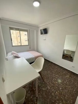 Carrer de Sant Valerià, Torrent, Valencian Community 46900 - Photo 1