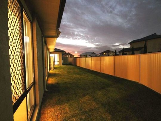 1 Sandalwood Close, 4156, Mackenzie Qld - Photo 1