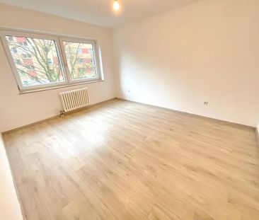 Frisch renovierte 4 Zimmerwohnung mit Balkon - Photo 3