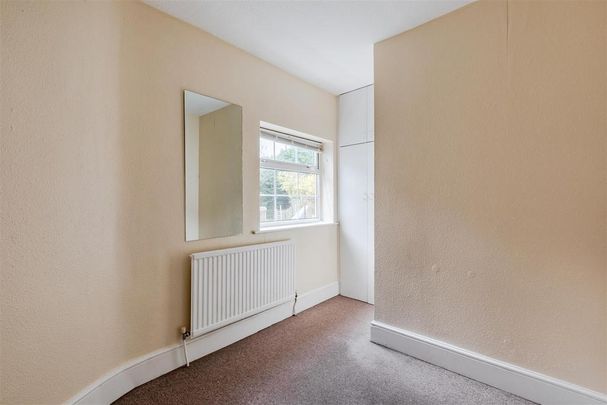 5 bedroom flat to rent - Photo 1