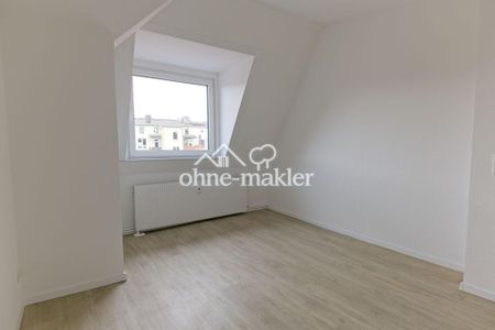 Ein Traum: 3-Zi-Dachgeschosswohnung am Südfriedhof, Badewanne, Garten, ruhige Lage - Photo 3