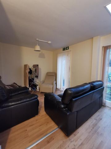 3 bedroom house to rent - Photo 3