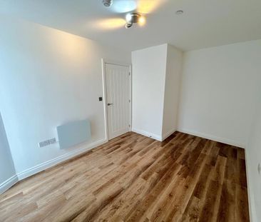 Power Close, Guildford, GU1 - Photo 4