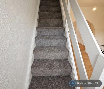 2 bedroom end of terrace house to rent - Photo 6