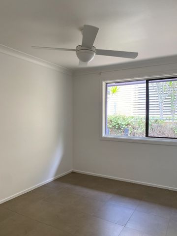 Beachside Suffolk Family Home - Photo 5