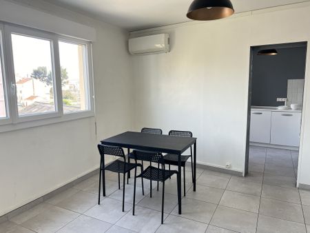 Appartement 2 pièces 40m2 MARSEILLE 14EME 650 euros - Photo 3