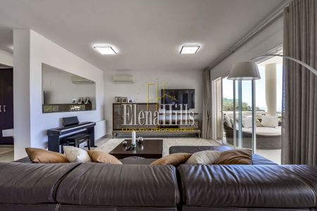 Large Mediterranean style villa with panoramic sea views in Altea Hills, Altea, Alicante - Photo 2