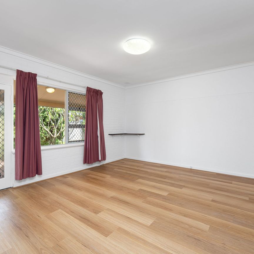 Applecross - Photo 1